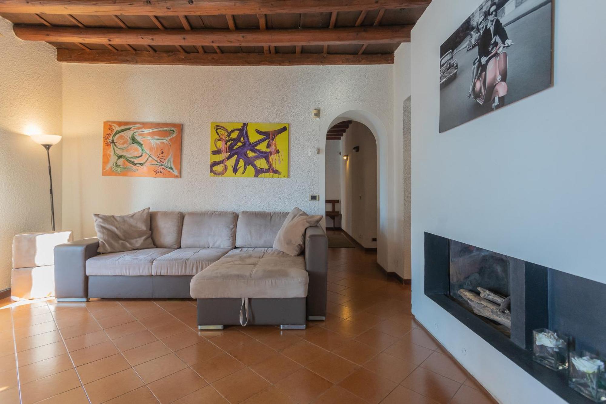 Apartment Front With Private Funicular By Rent *